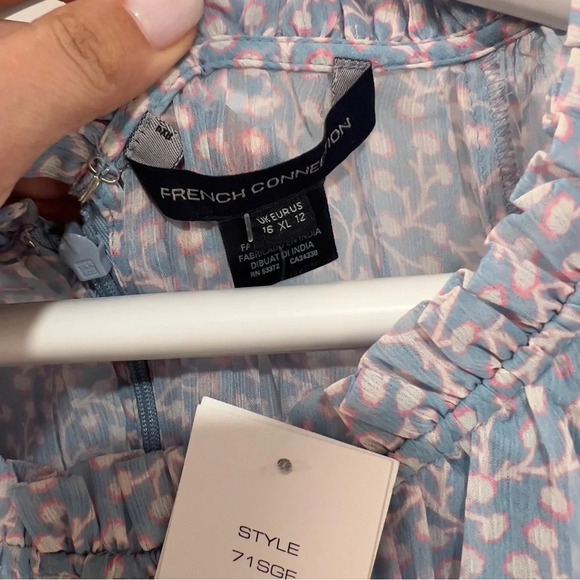 FRENCH CONNECTION
Diana Tiered Smocked Mini Dress size 12 - Picture 8 of 11